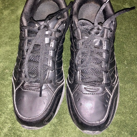 Mens Shoe Sz. 10.5 - Picture 2 of 7